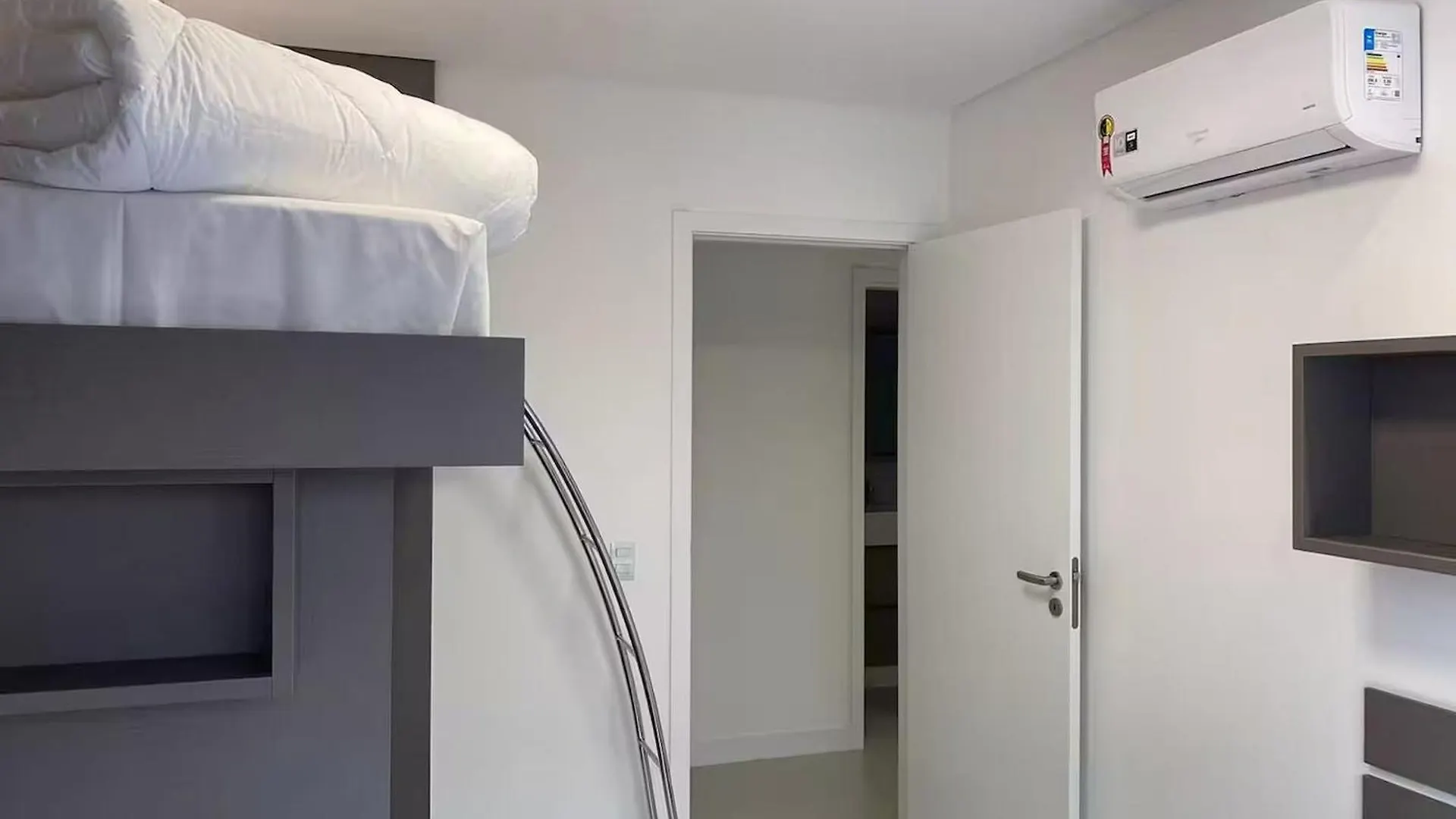 Apartment Apto De Alto Padrao Em Cond. 700M Da Praia Cci210 Florianopolis Brazil